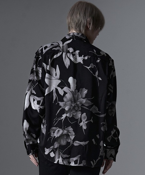 CavariA（キャバリア）の「『CavariA/キャバリア』花柄シャツ 長袖（シャツ/ブラウス・メンズ・ブラック/ブラック系1/ブラック系2・M/L）」の4枚目の写真