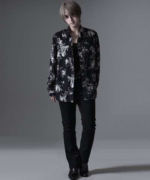 CavariA（キャバリア）の「『CavariA/キャバリア』花柄シャツ 長袖（シャツ/ブラウス・メンズ・ブラック/ブラック系1/ブラック系2・M/L）」の12枚目の写真