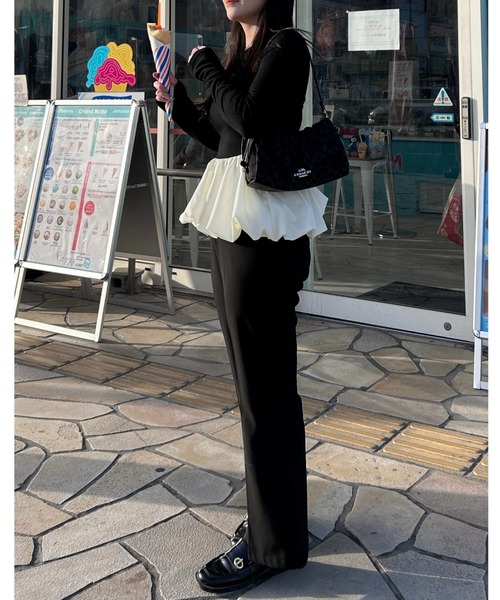 NEUNA(ヌナ)の「バックシャンバルーンペプラムトップス(Tシャツ/カットソー・レディース・ブラウン/ネイビー/ブラック・FREE)」の8枚目の写真