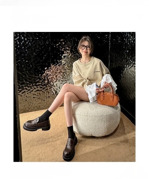 I.O.E(アイオイ)の「エコレザー デイリーボリュームローファー(ローファー・レディース・ブラック・MEDIUM/SMALL/X-SMALL/LARGE)」の4枚目の写真