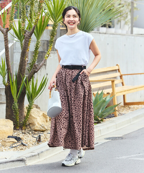 FREAK'S STORE(フリークスストア)の「THOUSAND MILE × FREAK'S STORE/サウザンドマイル 別注 UVカット Tシャツ スカートセットアップ/デニムライク/レオパード(スカート・レディース・ネイビー/レオパード・フリ-)」の3枚目の写真