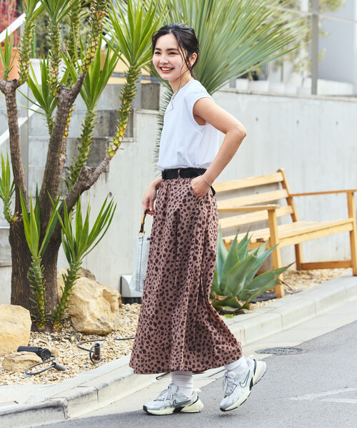 FREAK'S STORE(フリークスストア)の「THOUSAND MILE × FREAK'S STORE/サウザンドマイル 別注 UVカット Tシャツ スカートセットアップ/デニムライク/レオパード(スカート・レディース・ネイビー/レオパード・フリ-)」の6枚目の写真