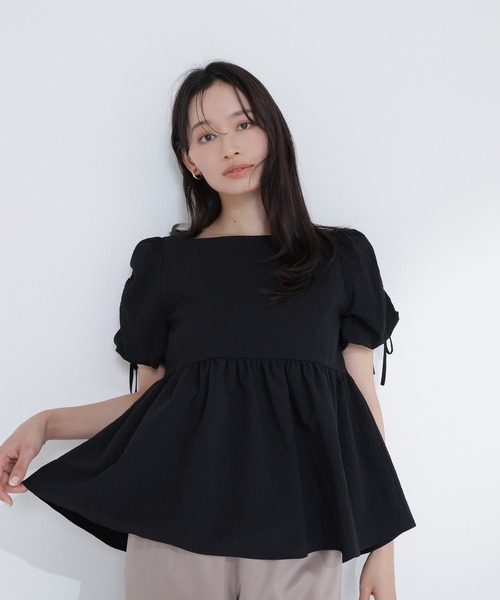 NATURAL BEAUTY BASIC（ナチュラルビューティーベーシック）の「◇ドロストギャザースリーブブラウス（シャツ/ブラウス・レディース・ブラック/オフホワイト/ブルー・FREE）」の15枚目の写真