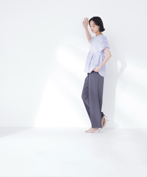 NATURAL BEAUTY BASIC（ナチュラルビューティーベーシック）の「◇ドロストギャザースリーブブラウス（シャツ/ブラウス・レディース・ブラック/オフホワイト/ブルー・FREE）」の22枚目の写真