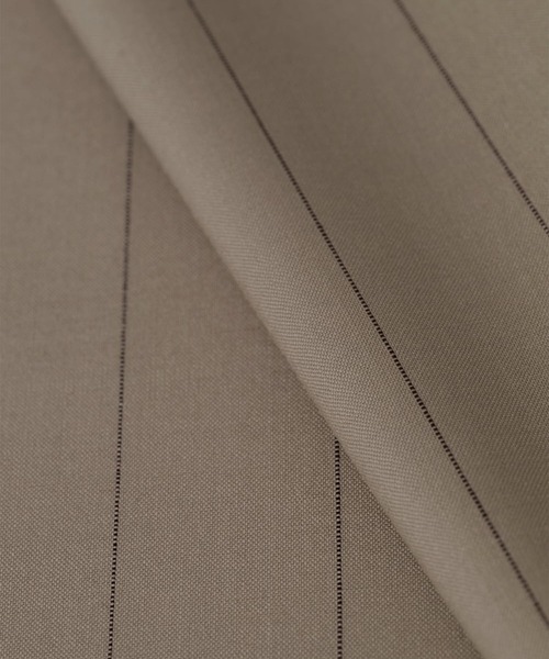 UJOH（ウジョー）の「【UJOH HOMME/ウジョー】Peaked Lapel Collar Shirt JKT / 2/72 ｳｰﾙﾄﾛﾋﾟﾝｽﾄﾗｲﾌﾟ / M732-J50-102（テーラードジャケット・メンズ・グレー/ブラウン・4/5）」の8枚目の写真