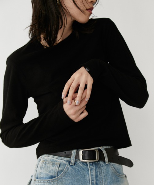 VION(ヴィオン)の「ソフトブラッシュドロングスリーブティー / Soft Brushed Long Sleeve TEE(Tシャツ/カットソー・レディース・ブラック/ベージュ・FREE)」の11枚目の写真