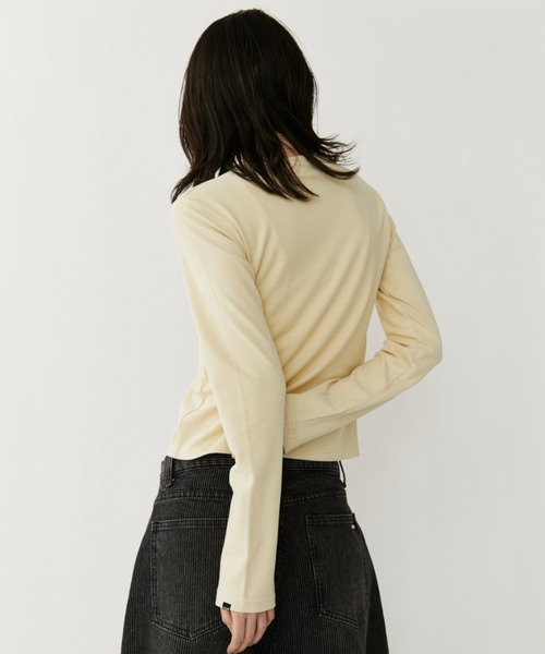 VION(ヴィオン)の「ソフトブラッシュドロングスリーブティー / Soft Brushed Long Sleeve TEE(Tシャツ/カットソー・レディース・ブラック/ベージュ・FREE)」の6枚目の写真