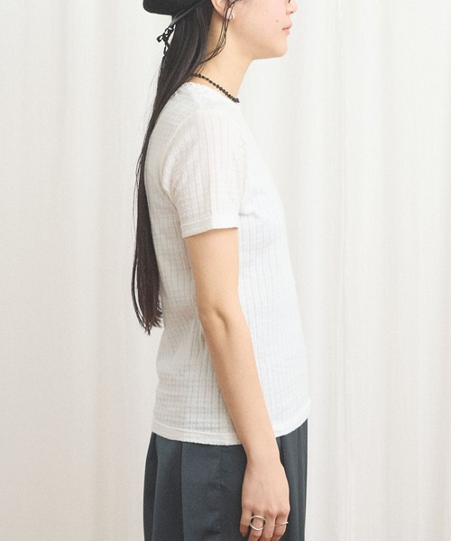 fig London(フィグロンドン)の「eyelet tereko short sleeve(Tシャツ/カットソー・レディース・ブラック/ホワイト・FREE)」の17枚目の写真