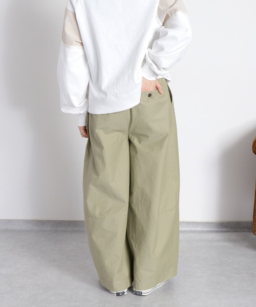 cepo（セポ）の「2タック カーブワイドイージーパンツ / コットンナイロン（その他パンツ・レディース・ブラック/ベージュ/オリーブ・M/L/S）」の4枚目の写真