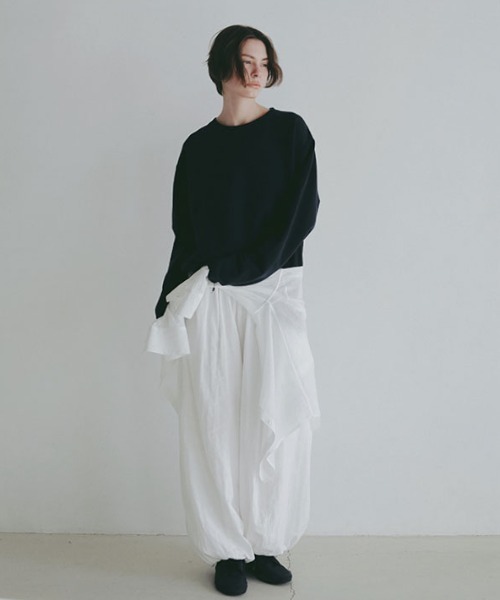 ETRE TOKYO（エトレトウキョウ）の「ダブルガーゼバレルパンツ（その他パンツ・レディース・ブラック/ホワイト・M/S）」の8枚目の写真