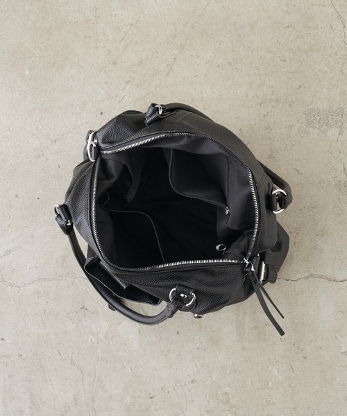 RAY CASSIN(レイカズン)の「【A4サイズ収納可能 / 大容量】ビッグショルダーバッグ(ショルダーバッグ・レディース・アイボリー/ブラック/ブラウン・FREE)」の5枚目の写真