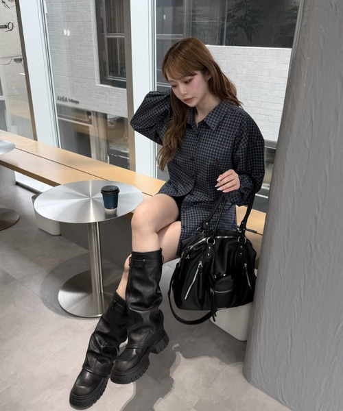 RAY CASSIN(レイカズン)の「【A4サイズ収納可能 / 大容量】ビッグショルダーバッグ(ショルダーバッグ・レディース・アイボリー/ブラック/ブラウン・FREE)」の11枚目の写真