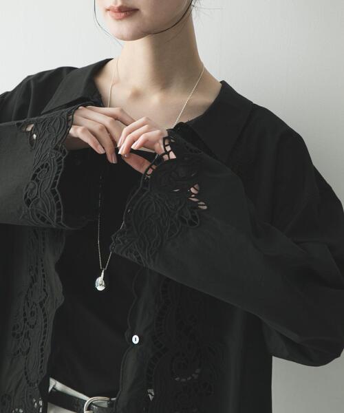 URBAN RESEARCH(アーバンリサーチ)の「カットワーク刺繍シャツ(シャツ/ブラウス・レディース・ホワイト/ブラック・FREE)」の17枚目の写真