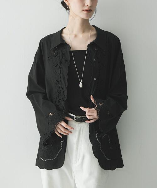 URBAN RESEARCH(アーバンリサーチ)の「カットワーク刺繍シャツ(シャツ/ブラウス・レディース・ホワイト/ブラック・FREE)」の20枚目の写真