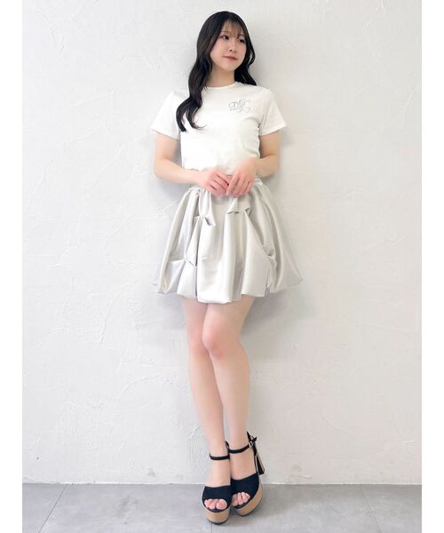 dazzlin（ダズリン）の「【UV】ラインストーンモチーフコンパクトTシャツ（Tシャツ/カットソー・レディース・ブルー/オフホワイト/ブラック/ライム・FREE）」の6枚目の写真