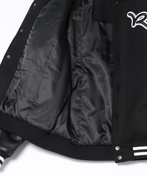 VIBGYOR（ヴィブジョー）の「ROCAWEAR/ロカウェア　MELTON VERSITY JK(CN)（スタジャン・メンズ・ブラック・XX-LARGE/X-LARGE/LARGE/MEDIUM/SMALL）」の3枚目の写真
