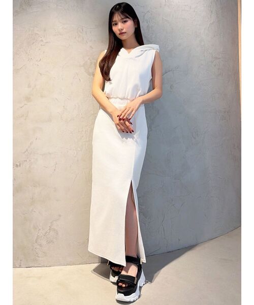 RESEXXY(リゼクシー)の「スニーカーサンダル(サンダル・レディース・ベージュ/ブラック・LARGE/MEDIUM/SMALL)」の3枚目の写真