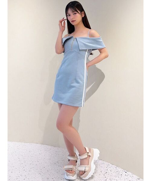 RESEXXY(リゼクシー)の「スニーカーサンダル(サンダル・レディース・ベージュ/ブラック・LARGE/MEDIUM/SMALL)」の5枚目の写真