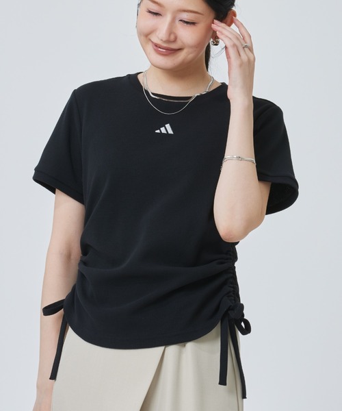 adidas(アディダス)の「【別注】アディダス adidas アルペン ワッフル サイドギャザー 半袖Tシャツ 限定コラボ(Tシャツ/カットソー・レディース・オフホワイト/ブラック・S/M/L/XL)」の2枚目の写真