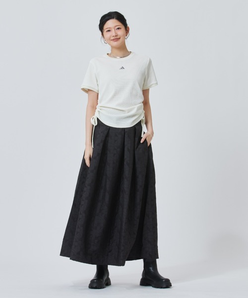adidas(アディダス)の「【別注】アディダス adidas アルペン ワッフル サイドギャザー 半袖Tシャツ 限定コラボ(Tシャツ/カットソー・レディース・オフホワイト/ブラック・S/M/L/XL)」の6枚目の写真