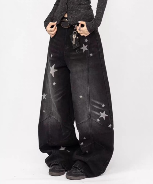 Alvia(アルビア)の「スター柄デニムパンツ(デニムパンツ・レディース・ブラック・L/M/S)」の2枚目の写真