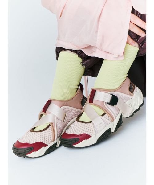 ASICS(アシックス)の「GEL-FILIMY / ゲルフィリミー(サンダル・レディース・ベージュ系その他・29/23/27/24/26.5/23.5/22.5/28/29.5/25.5/28.5/30/25/26/24.5/27.5)」の19枚目の写真