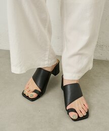 トングスクエアサンダル