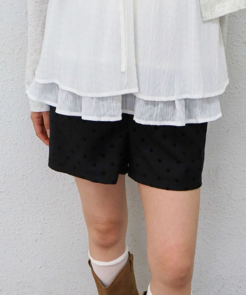 archives(アルシーヴ)の「ドットコンパクトショートパンツ(その他パンツ・レディース・ブラック/グレー・MEDIUM)」の13枚目の写真
