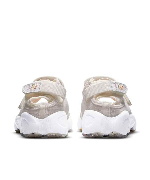 NIKE(ナイキ)の「ナイキ エア リフト ウィメンズシューズ / Nike Air Rift Women's Shoes DJ4639-121 Summit White(スニーカー・レディース・アイボリー・24/25/26/23)」の13枚目の写真
