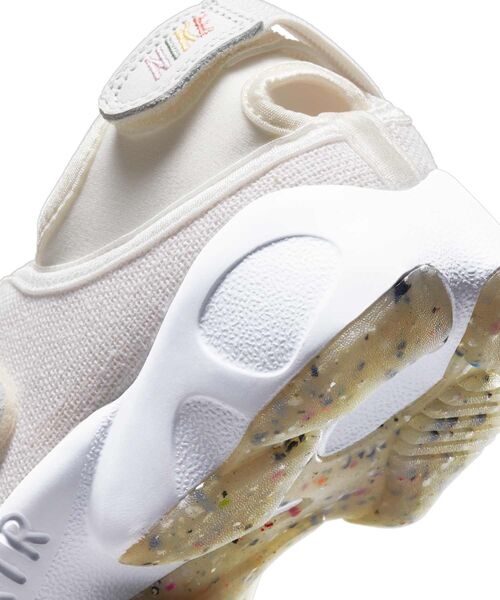 NIKE(ナイキ)の「ナイキ エア リフト ウィメンズシューズ / Nike Air Rift Women's Shoes DJ4639-121 Summit White(スニーカー・レディース・アイボリー・24/25/26/23)」の15枚目の写真