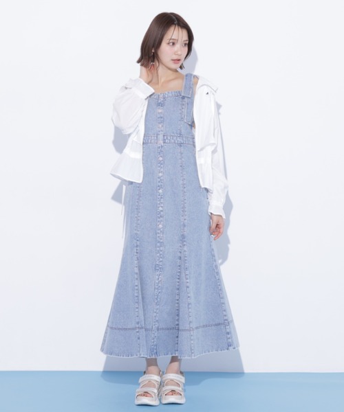 JILL by JILL STUART(ジルバイジルスチュアート)の「肩リボンデニムジャンスカ(ワンピース・レディース・ブルー/ホワイト・MEDIUM/SMALL)」の8枚目の写真