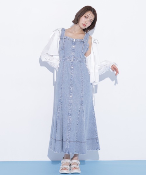 JILL by JILL STUART(ジルバイジルスチュアート)の「肩リボンデニムジャンスカ(ワンピース・レディース・ブルー/ホワイト・MEDIUM/SMALL)」の9枚目の写真