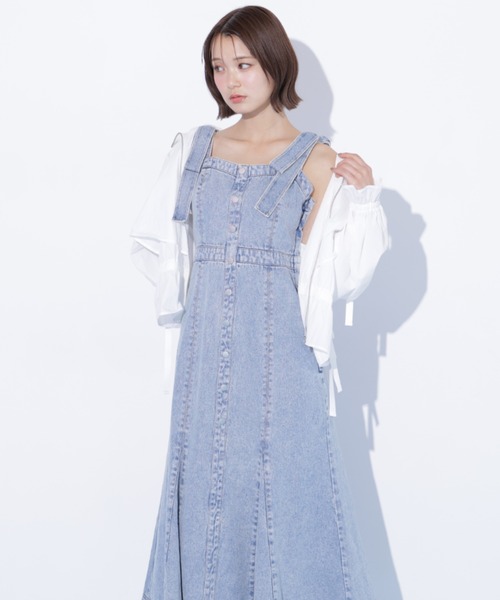 JILL by JILL STUART(ジルバイジルスチュアート)の「肩リボンデニムジャンスカ(ワンピース・レディース・ブルー/ホワイト・MEDIUM/SMALL)」の13枚目の写真
