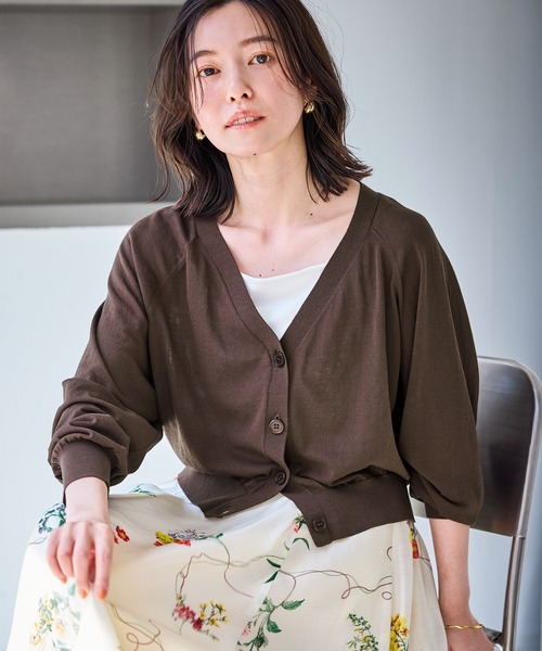 ROPE' PICNIC（ロペピクニック）の「シャーベットニット ショート丈Vネックカーディガン/UVケア・接触冷感（カーディガン/ボレロ・レディース・ダークブラウン/ブラック/ブルー系その他4/オフホワイト・FREE）」の3枚目の写真