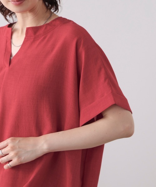 Bou Jeloud(ブージュルード)の「麻ライクキーネックプルオーバー(Tシャツ/カットソー・レディース・レッド/ブラック/ブルー/イエロー・FREE)」の15枚目の写真