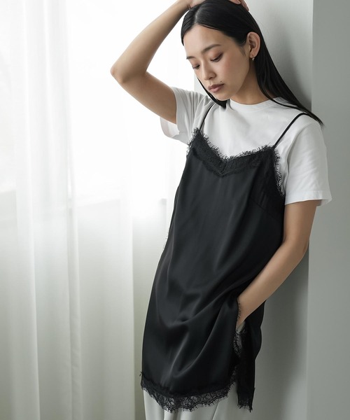 mili an deni(ミリアンデニ)の「胸元レースサテンキャミワンピース(ワンピース・レディース・ホワイト/ブラック・M)」の10枚目の写真