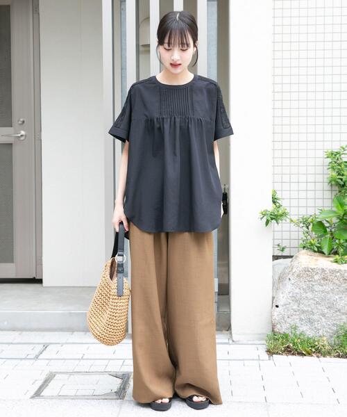 ITEMS URBANRESEARCH(アイテムズ アーバンリサーチ)の「『イージーケア/接触冷感/UVカット』SMOOTH LINEN TOUCH ワイドパンツ(その他パンツ・レディース・ベージュ/ブラウン/グリーン/チャコールグレー・FREE)」の17枚目の写真