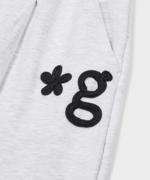 GRUNDEN（グルンデン）の「HAND WORK SWEATSHORTS (LIGHT GREY)（その他パンツ・レディース・その他・1/2）」の4枚目の写真