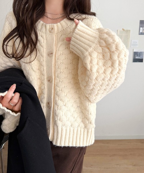 mily bilet(ミウィビレット)の「【mily bilet】甘さも着回し力も欲張って♪前後2wayぽこぽこカーディガン(カーディガン/ボレロ・レディース・ブルー/ピンク/アイボリー/ブラック・SMALL/LARGE/X-LARGE/MEDIUM)」の11枚目の写真