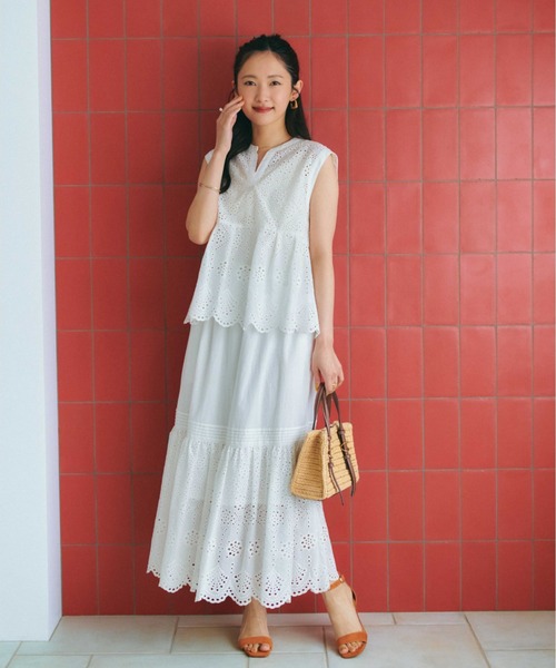 COHINA(コヒナ)の「コットンエンブロイダリーペプラムブラウス 【低身長・小柄女性】(シャツ/ブラウス・レディース・ブラック/オフホワイト/グリーン・ONE SIZE)」の13枚目の写真