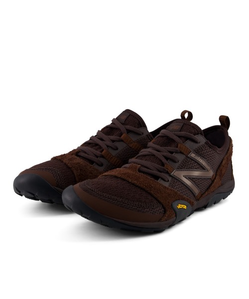 NEW BALANCE(ニューバランス)の「MT10O(スニーカー・メンズ・ブラウン/バーガンディー・22.5cm/25.0cm/24.5cm/24.0cm/23.5cm/23.0cm/28.0cm/27.5cm/28.5cm/29.0cm/27.0cm/26.5cm/25.5cm/26.0cm)」の4枚目の写真