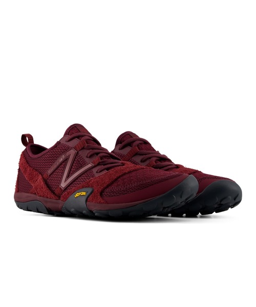 NEW BALANCE(ニューバランス)の「MT10O(スニーカー・メンズ・ブラウン/バーガンディー・22.5cm/25.0cm/24.5cm/24.0cm/23.5cm/23.0cm/28.0cm/27.5cm/28.5cm/29.0cm/27.0cm/26.5cm/25.5cm/26.0cm)」の5枚目の写真