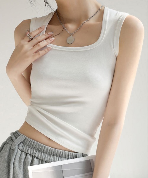 Miniministore(ミニミニストア)の「カップ付きリブタンクトップスクエアネック(タンクトップ・レディース・グレー/ホワイト/ブラウン/アイボリー/ブラック・FREE)」の2枚目の写真