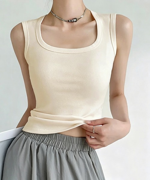 Miniministore(ミニミニストア)の「カップ付きリブタンクトップスクエアネック(タンクトップ・レディース・グレー/ホワイト/ブラウン/アイボリー/ブラック・FREE)」の3枚目の写真