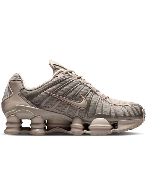 NIKE(ナイキ)の「ナイキ ショックス TL ウィメンズシューズ / Nike Shox TL Women's Shoes AR3566-204 Cream II(スニーカー・レディース・ブラウン系その他2・24.5/24/23.5/23/22.5/22/26/25.5/25)」の3枚目の写真