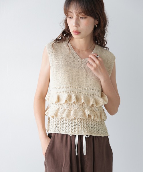 AMELY(エミリー)の「サマーニットフリルトップス(ニット/セーター・レディース・アイボリー/グレー/ブラック/ブラウン・フリー)」の21枚目の写真