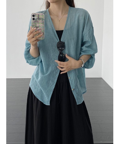 witch(ウイッチ)の「薄手透け感綿麻混シアーシャツカーディガン(カーディガン/ボレロ・レディース・ライトグリーン系/ブルー/イエロー/パープル/ベージュ・FREE)」の11枚目の写真