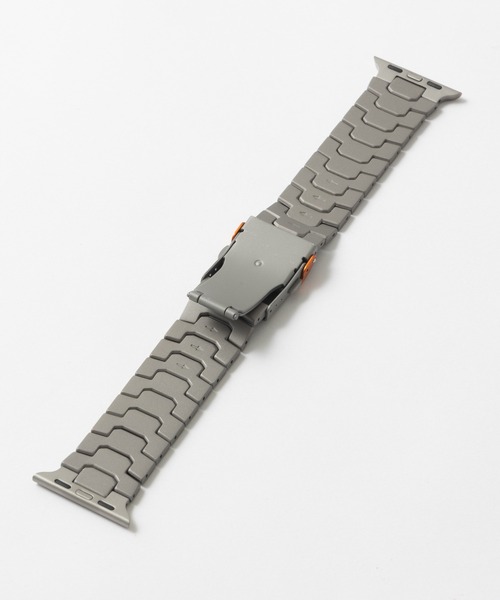 emonique(エモニーク)の「チタン製 アップルウォッチバンド Apple Watch バンド【38mm/40mm/41mm 対応】(デジタル腕時計・メンズ・ブラック/グレー/シルバー/シルバー系1/シルバー系・38)」の8枚目の写真