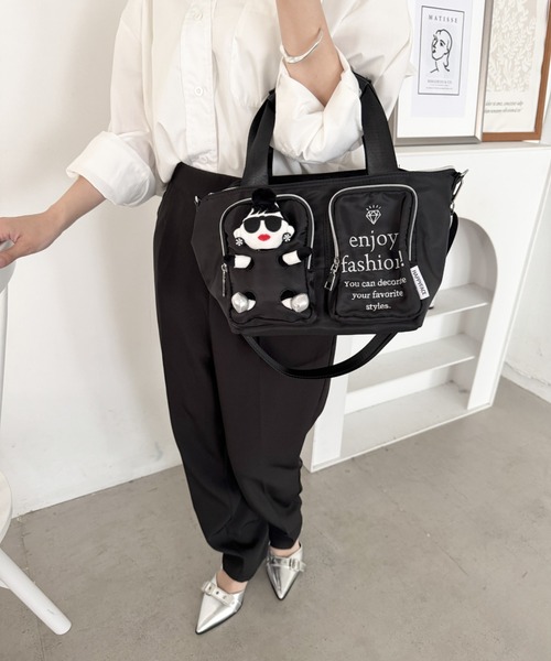 HAPPY FACE(ハッピーフェイス)の「EMMAドール付2WAYバッグ BK(ショルダーバッグ・レディース・ブラック・ONE SIZE)」の16枚目の写真