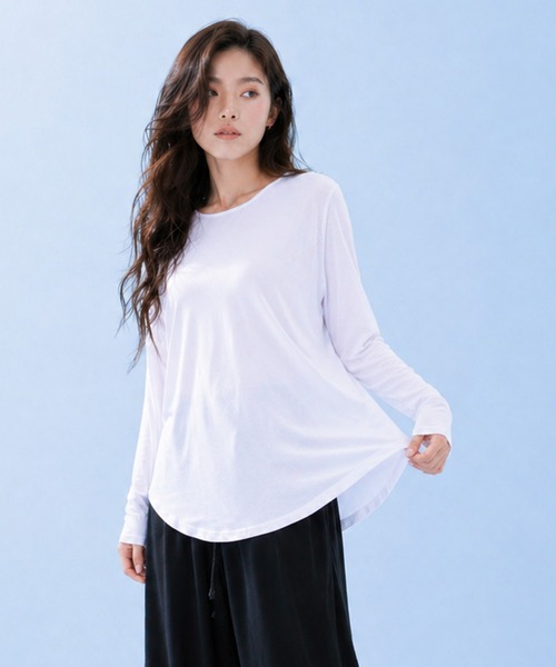by LEGNA(バイレグナ)の「COOLIFYラウンドヘム指穴付き長袖トップス(Tシャツ/カットソー・レディース・ダークグレー/ホワイト/ブラック・FREE)」の11枚目の写真